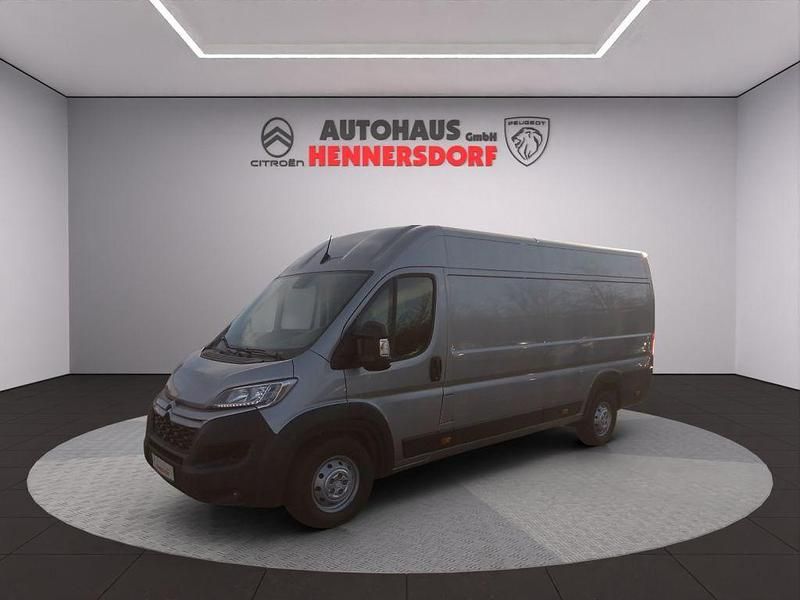 Grau Gebraucht 2024 Citroën Jumper Van / Kleinbus | 35.995 € - Bild 1/4