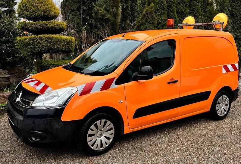 Gebraucht Citroën Berlingo 90 PS (66 kW) 2013 Orange Van / Kleinbus