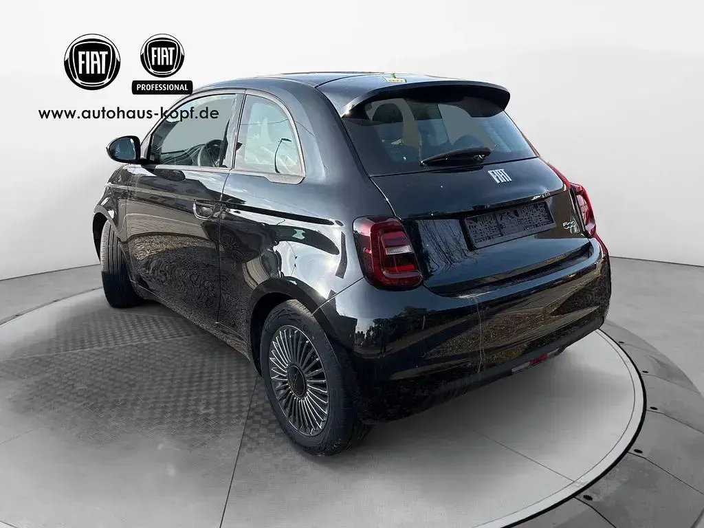 Gebraucht Fiat 500e Action 69 kW (95 PS) 2022 Onyx schwarz Limousine