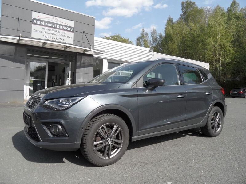 Grau Gebraucht 2019 Seat Arona XCELLENCE SUV | 14.950 € (Guter Preis) - Bild 1/4