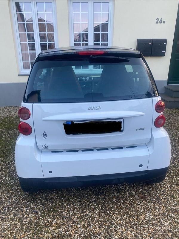 Gebraucht Smart ForTwo Coupé Pure 61 PS (44 kW) 2010 Weiß Coupé