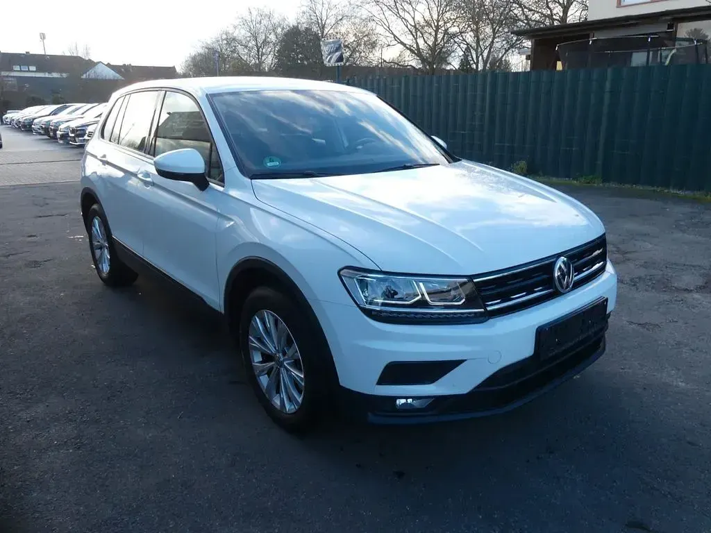 Gebraucht VW Tiguan Trendline 150 PS (110 kW) 2018 Weiß SUV