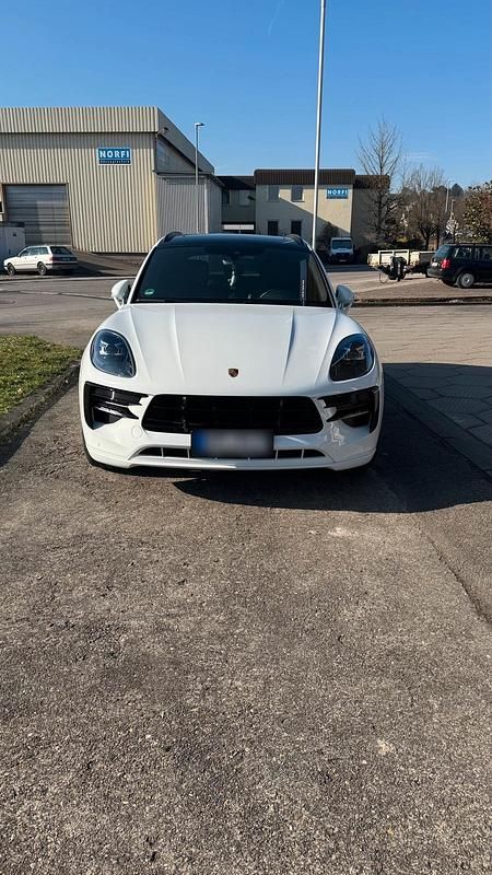 Used Porsche Macan Basis 2020 White SUV