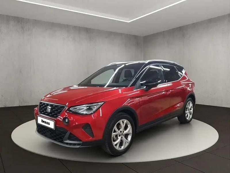 Desire rot metallic/midnight schwarz metallic Gebraucht 2024 Seat Arona FR SUV | 22.300 € (Fairer Preis) - Bild 1/4