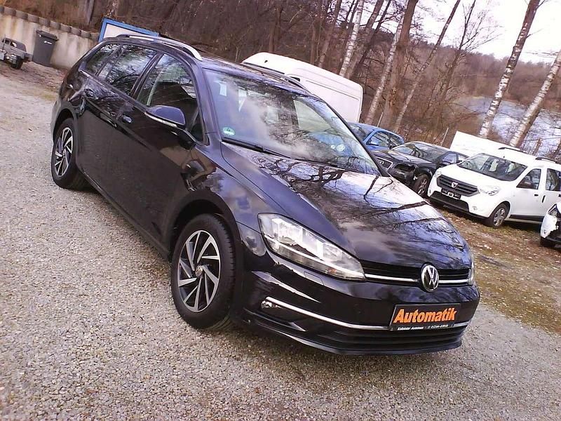 Gebraucht VW Golf VII Join 150 PS (110 kW) 2018 Deep black perleffekt Kombi