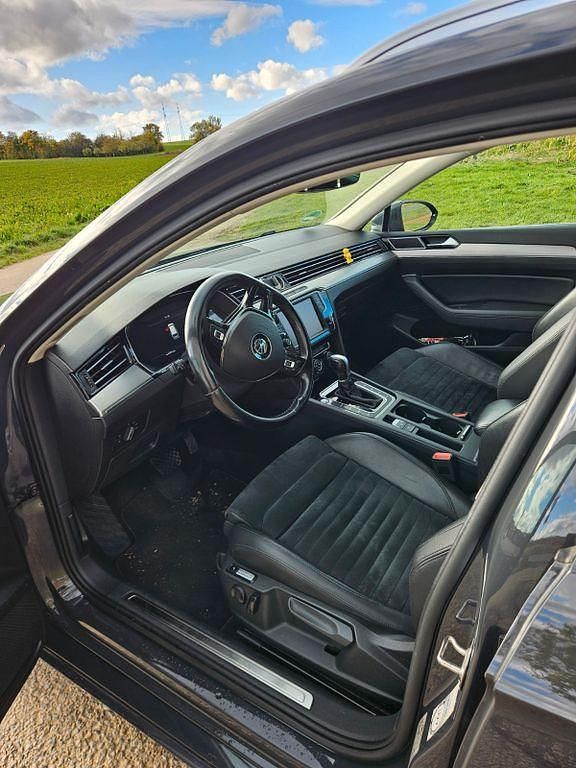 Gebraucht VW Passat Highline 150 PS (110 kW) 2015 Grau Kombi