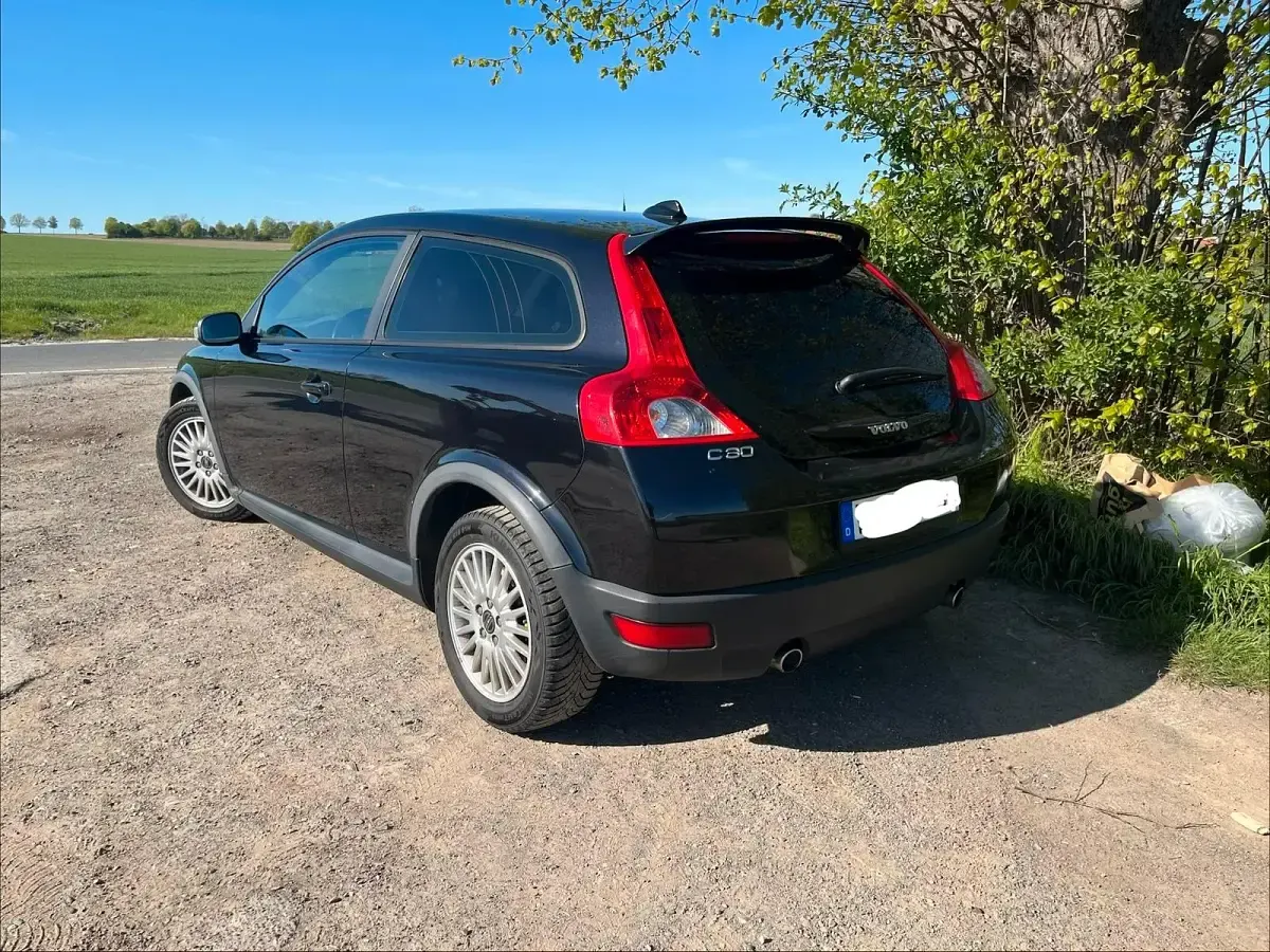 Usata Volvo C30 179 CV (131 kW) 2007 Nero Utilitaria