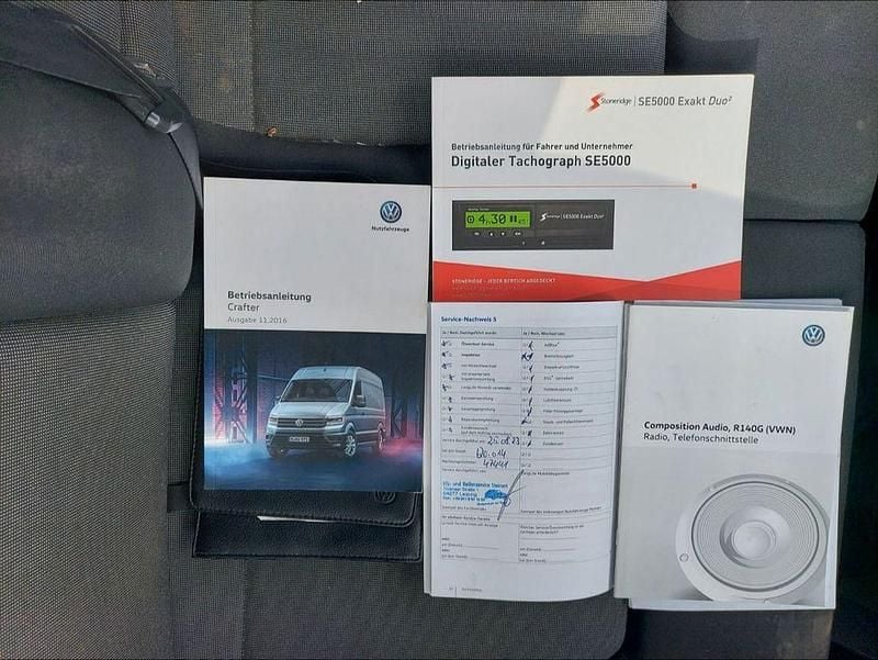 Second-hand VW Crafter 177 CP (130 kW) 2017 Galben Van