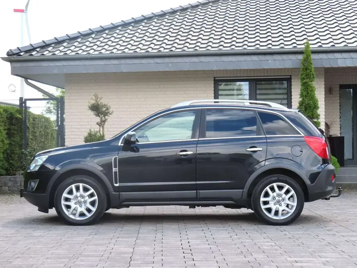 Gebraucht Opel Antara Cosmo 163 PS (119 kW) 2014 Graphitschwarz/carbon flash/mi SUV