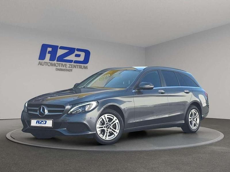 Grau Gebraucht 2018 Mercedes C220 Kombi | 15.988 € (Fairer Preis) - Bild 1/4