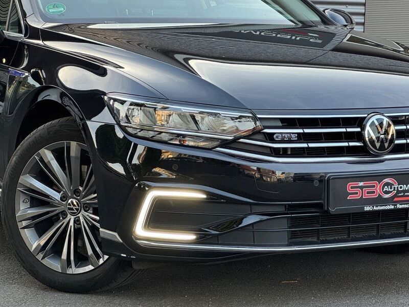 Deep black perleffekt Gebraucht 2021 VW Passat GTE Kombi | 24.500 € (Fairer Preis) - Bild 1/4