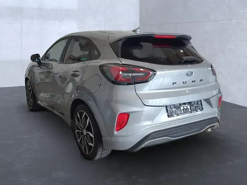 Gebraucht Ford Puma ST-Line X 125 PS (91 kW) 2021 Solar silver (metallic) SUV