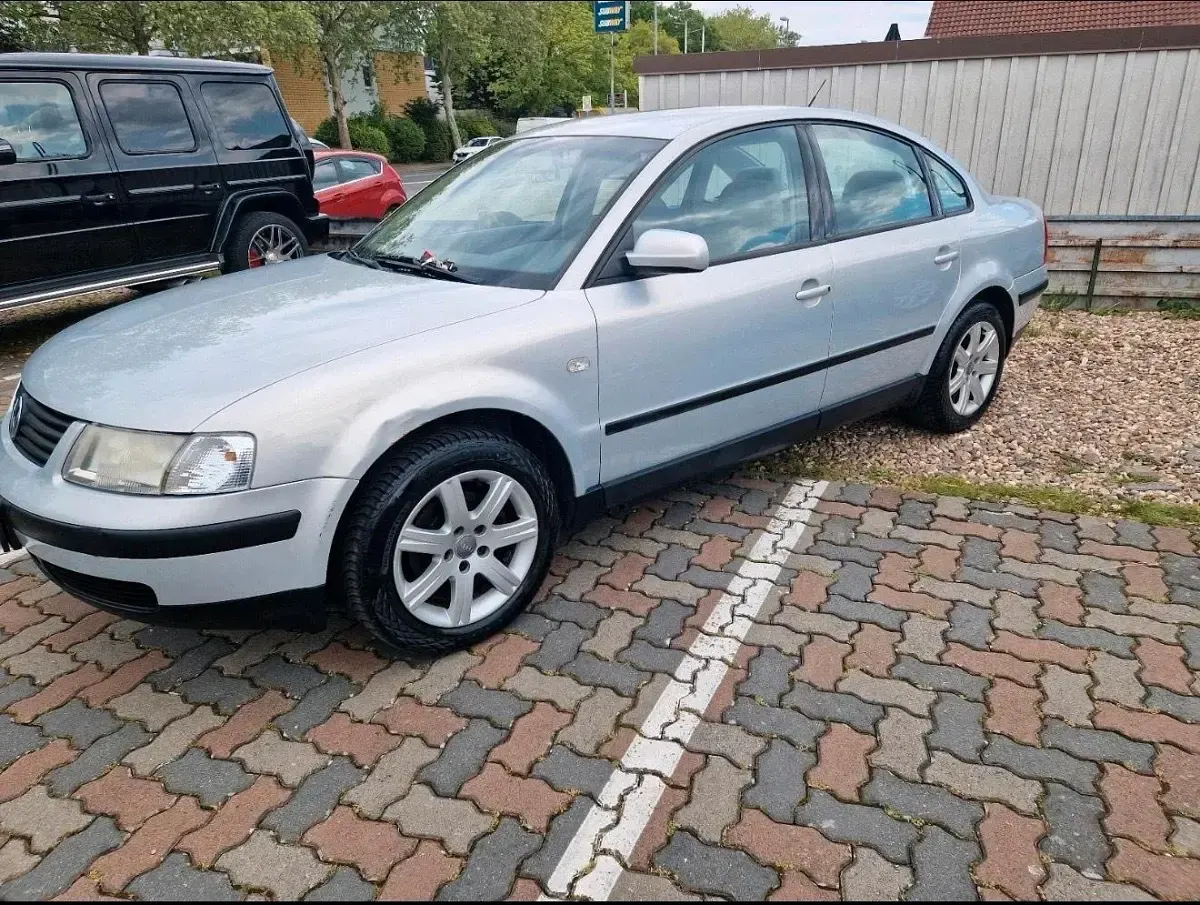 Gebraucht VW Passat 2000 Grau Limousine