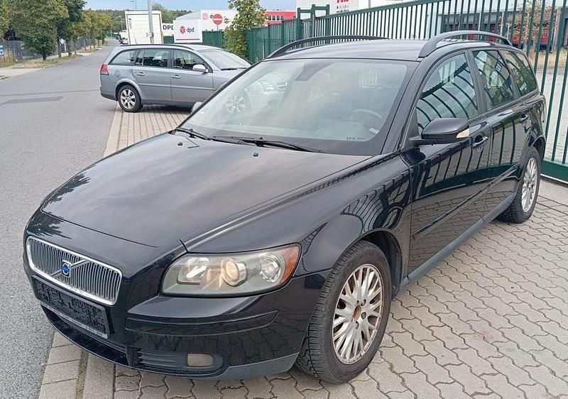 Schwarz Gebraucht 2004 Volvo V50 Summum Kombi | 1.499 € (Fairer Preis) - Bild 1/4