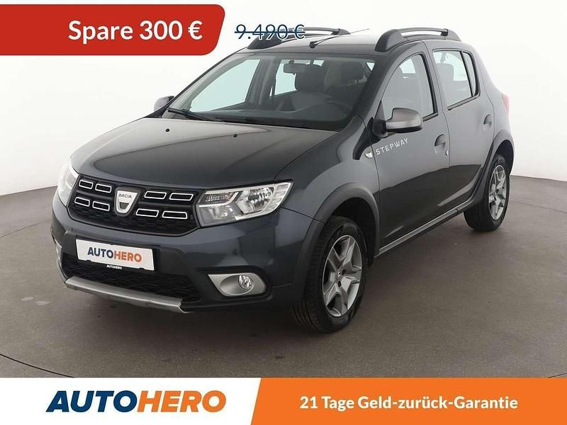 Grau Gebraucht 2018 Dacia Sandero Essentiel Kleinwagen | 9.190 € (Etwas zu teuer) - Bild 1/3