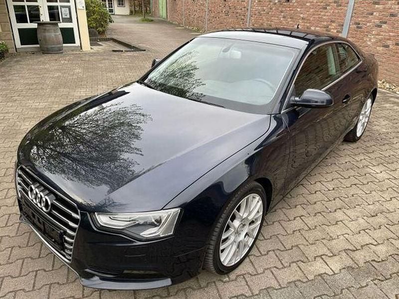 Second-hand Audi A5 Sport 190 CP (139 kW) 2016 Albastru Coupe