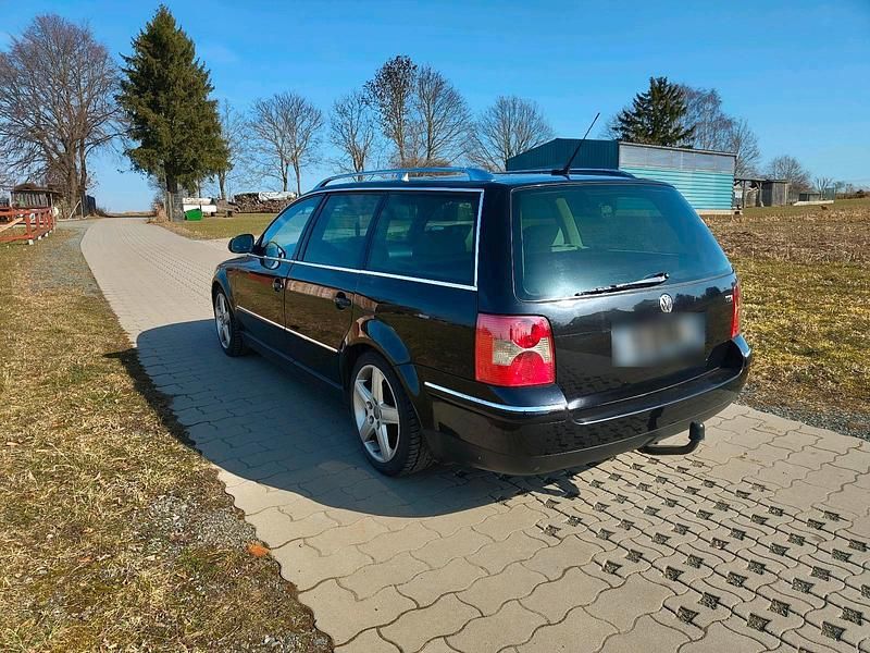 Gebraucht VW Passat Highline 150 PS (110 kW) 2001 Schwarz Kombi