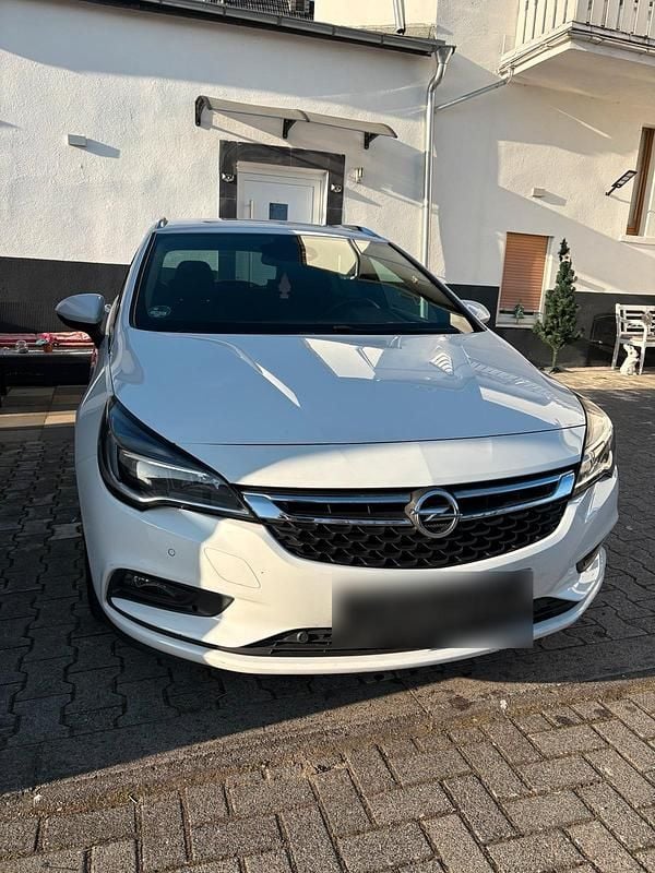 Gebraucht Opel Astra 160 PS (117 kW) 2016 Weiß Kombi