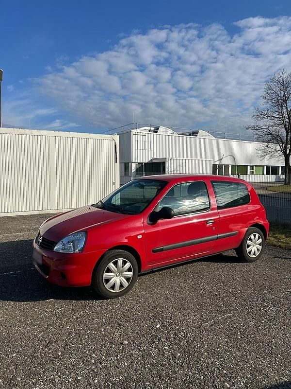 Gebraucht Renault Clio II Campus 58 PS (42 kW) 2011 Rot Kleinwagen