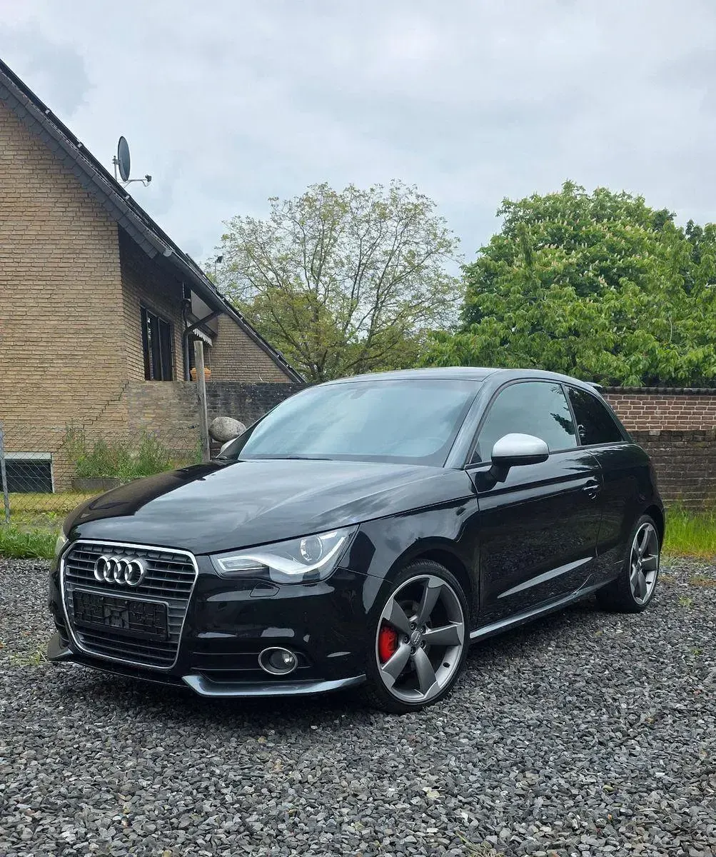 Gebraucht Audi A1 S-Line 185 PS (136 kW) 2012 Schwarz Kleinwagen