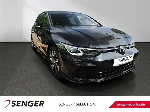 Gebraucht VW Golf VIII R-line 150 PS (110 kW) 2024 Limousine