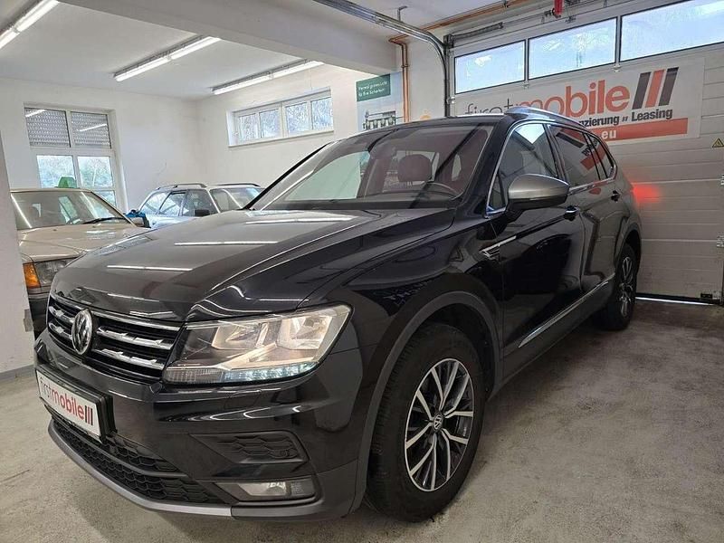 Gebraucht VW Tiguan Allspace 150 PS (110 kW) 2021 Deep black SUV