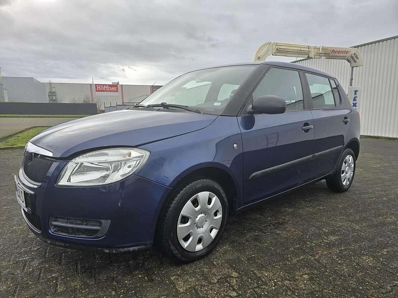 Stormblau metallic Gebraucht 2009 Skoda Fabia Cool Edition Kleinwagen | 5.250 € (Teuer) - Bild 1/4