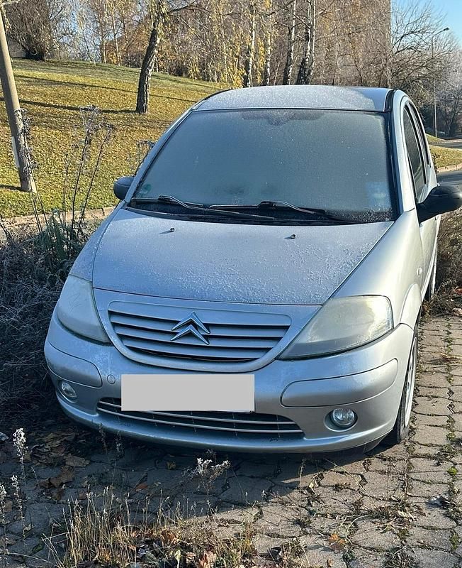 Grau Gebraucht 2002 Citroën C3 Kleinwagen | 500 € (Guter Preis) - Bild 1/4