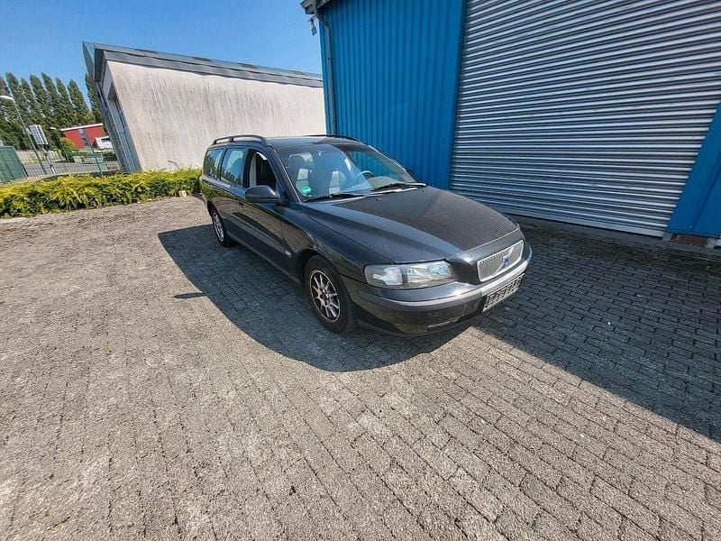 Schwarz Gebraucht 2001 Volvo V70 Kombi | 999 € (Superpreis) - Bild 1/4