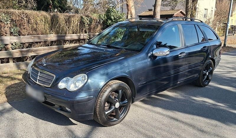 Gebraucht Mercedes C320 Classic 218 PS (160 kW) 2003 Andere farben Kombi