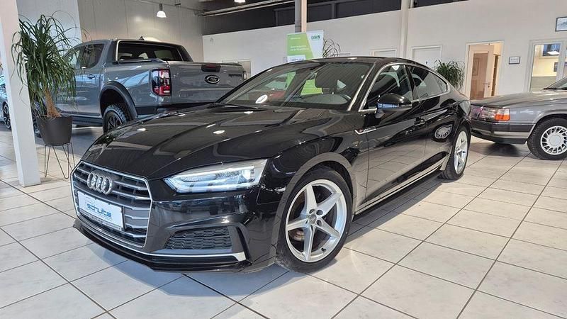 Schwarz Gebraucht 2018 Audi A5 Sportback Sport Kleinwagen | 24.950 € (Fairer Preis) - Bild 1/4