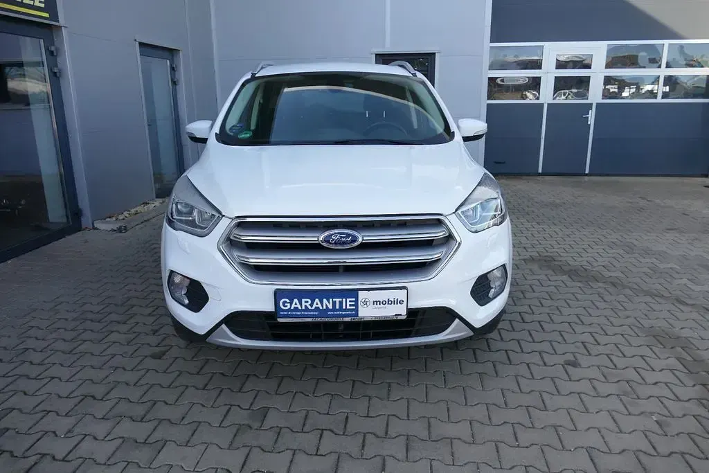 Używany Ford Kuga Cool & Connect 150 KM (110 kW) 2018 Biały SUV