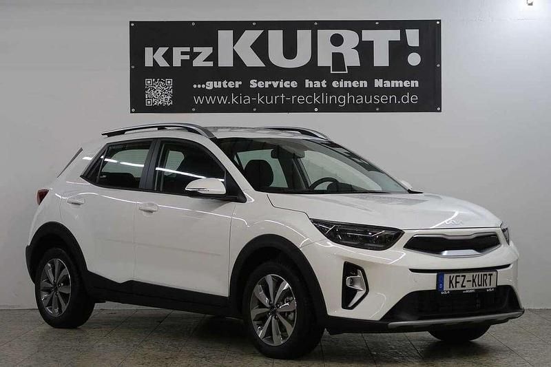Weiß Neu 2025 Kia Stonic SUV | 19.990 € (Fairer Preis) - Bild 1/4