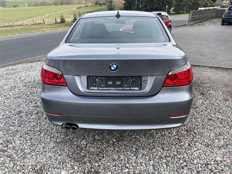 Gebraucht BMW 525 218 PS (160 kW) 2008 Spacegrau metallic Limousine