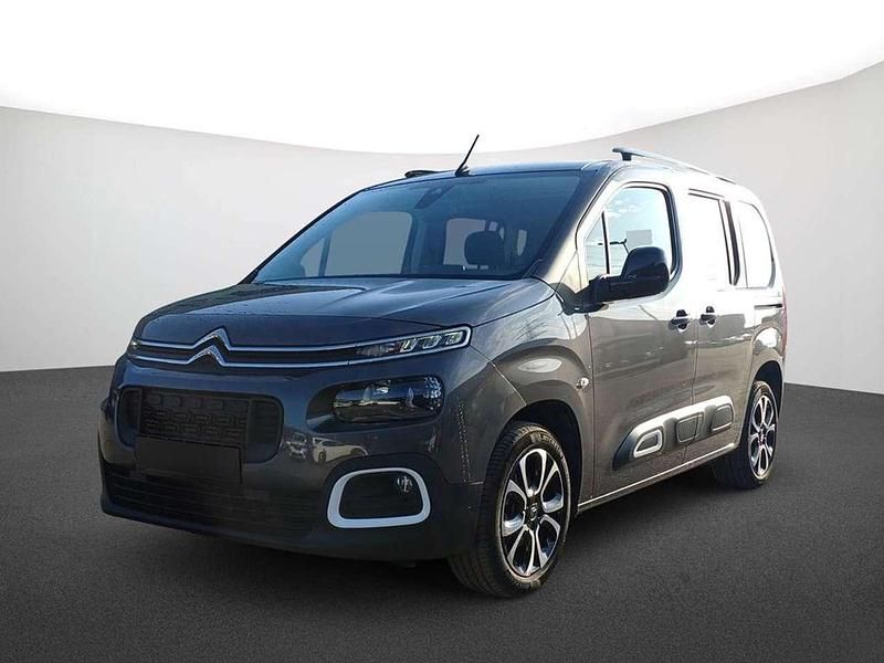 Grau Gebraucht 2023 Citroën Berlingo Shine Van / Kleinbus | 25.890 € (Fairer Preis) - Bild 1/4