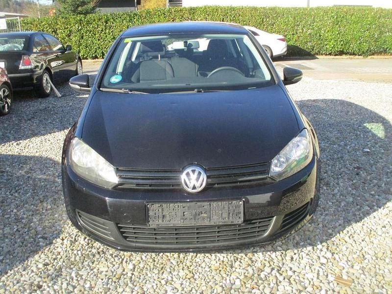 Gebraucht VW Golf VI Trendline 80 PS (58 kW) 2008 Deep black perleffekt Kleinwagen