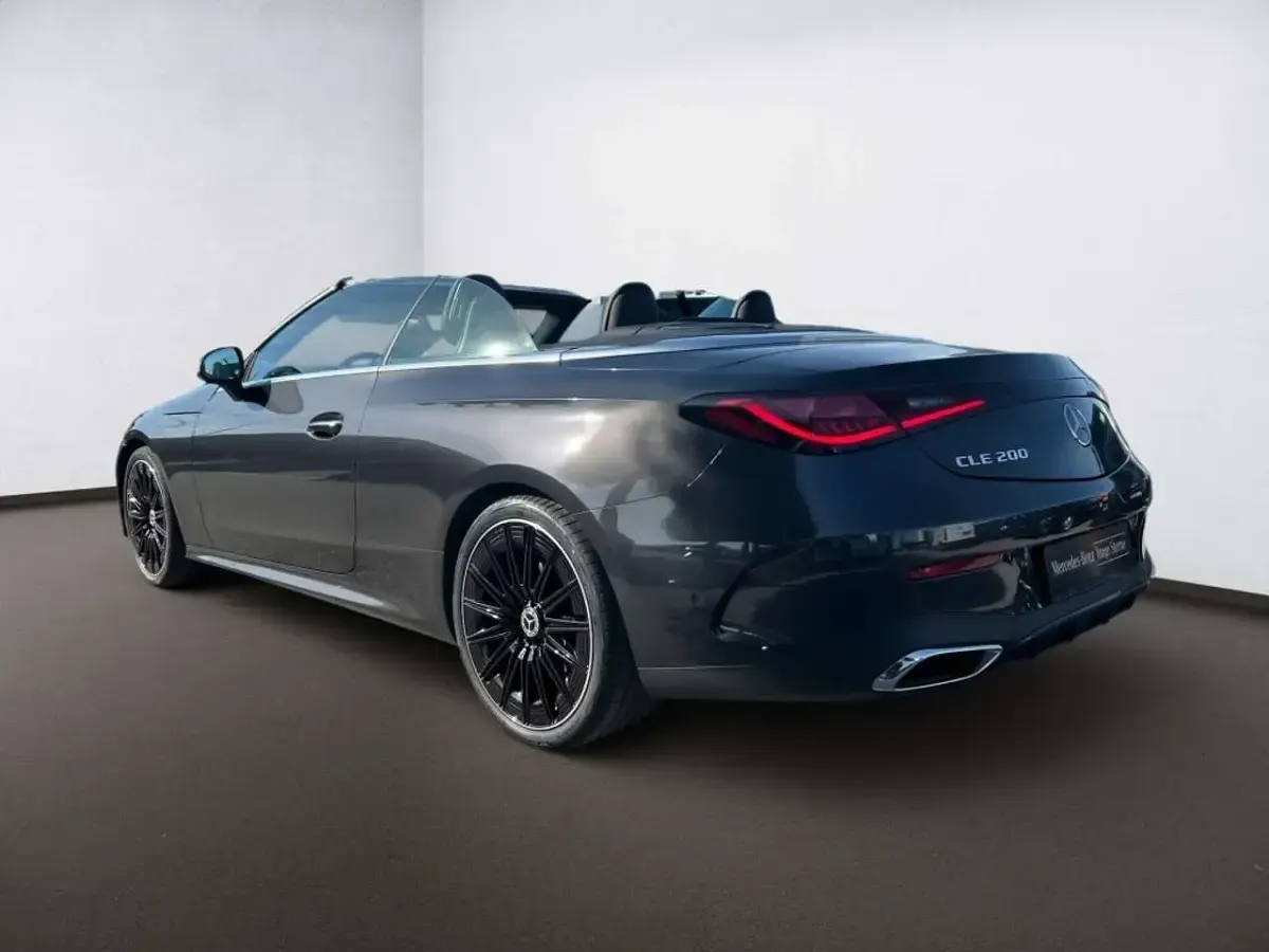 Gebraucht Mercedes CLE200 AMG 204 PS (150 kW) 2025 Graphitgrau Cabrio