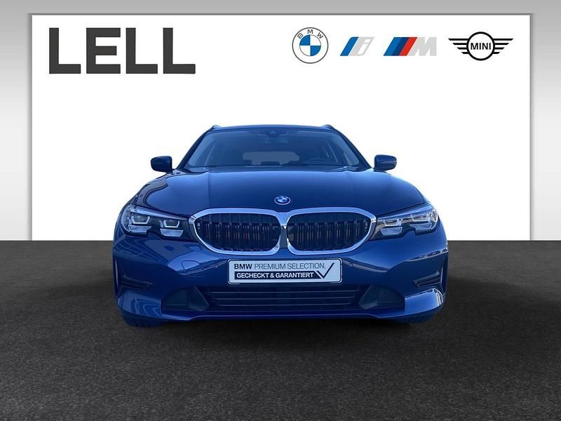 Gebraucht BMW 320e Advantage 204 PS (150 kW) 2021 Blau Kombi