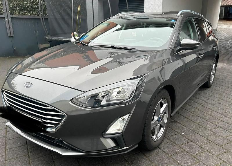 Gebraucht Ford Focus 125 PS (91 kW) 2021 Grau Kombi