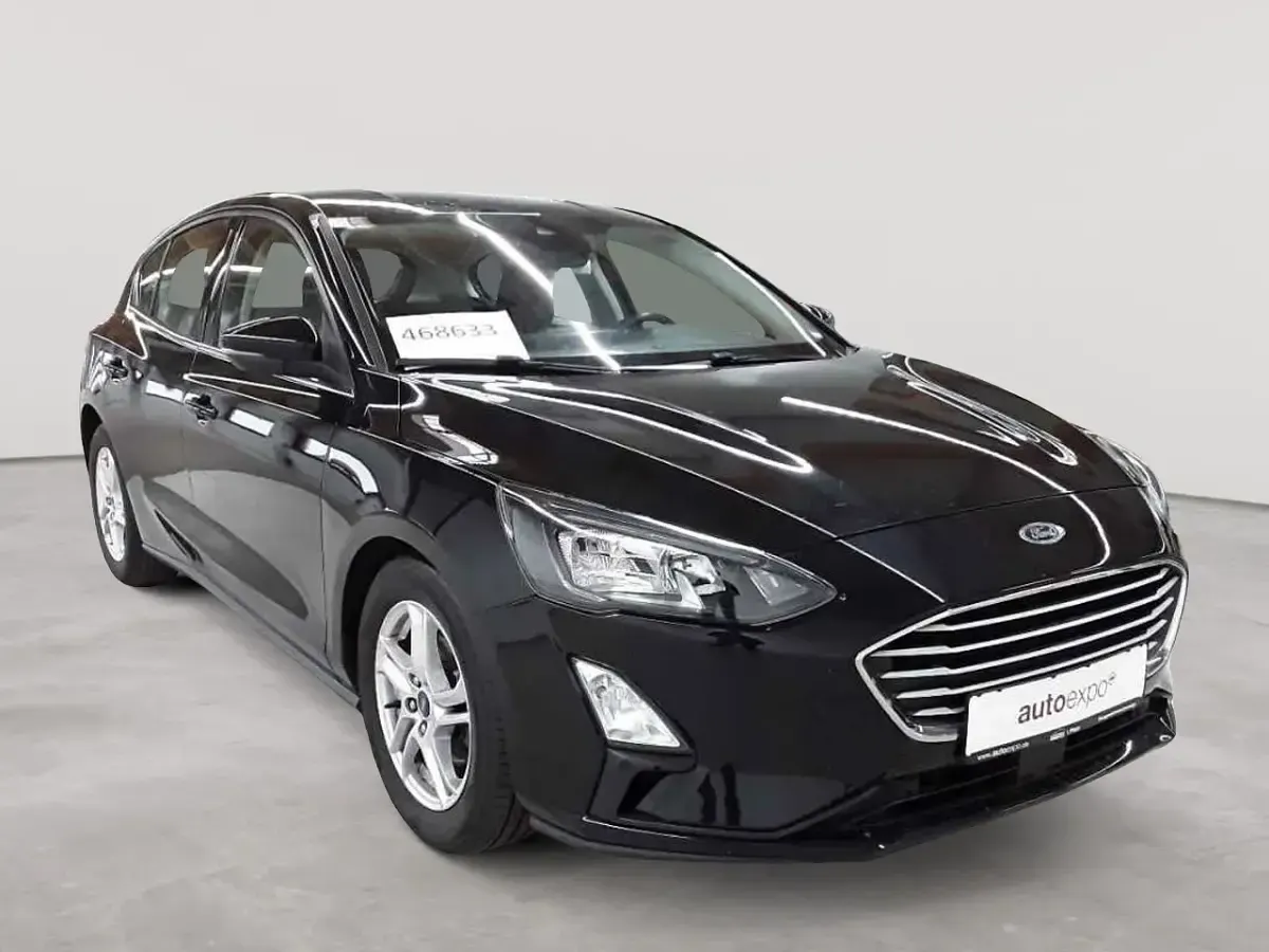 Używany Ford Focus Cool & Connect 125 KM (91 kW) 2022 Sedan/Limuzyna