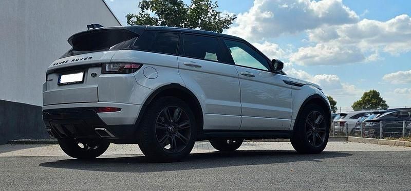 Weiß Gebraucht 2018 Land Rover Range Rover evoque Landmark SUV | 21.800 € (Fairer Preis) - Bild 1/4