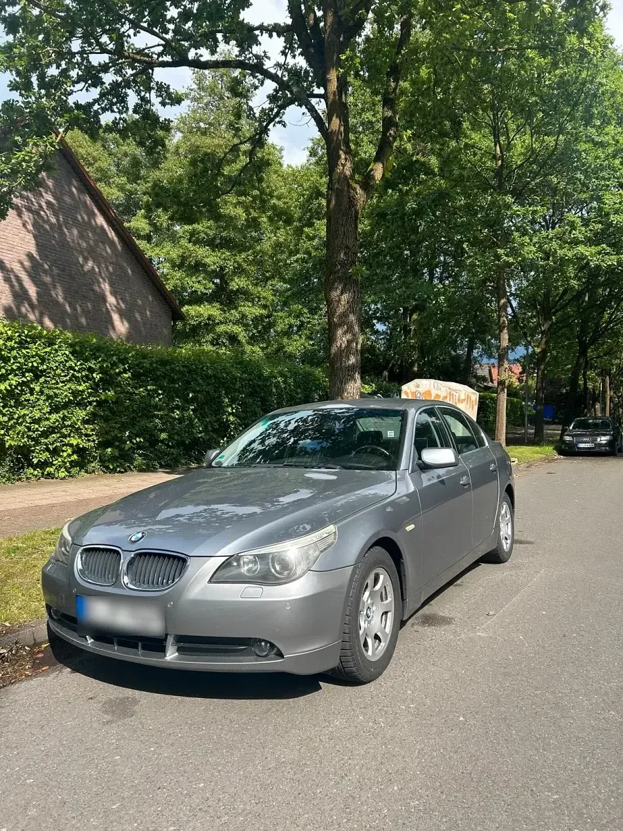 Gebraucht BMW 520 170 PS (125 kW) 2004 Grau Limousine