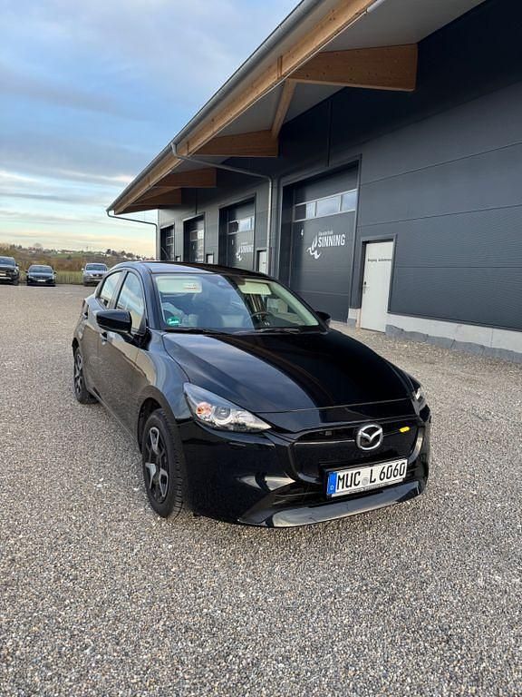 Gebraucht Mazda 2 Center-Line 90 PS (66 kW) 2024 Schwarz Kleinwagen