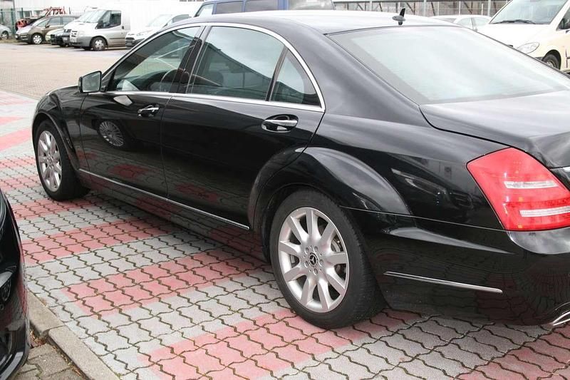 Gebraucht Mercedes S350 258 PS (189 kW) 2012 Obsidianschwarz  metalliclack Limousine