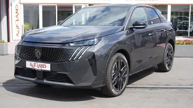 Neu Peugeot 3008 145 PS (106 kW) 2026 Grau SUV