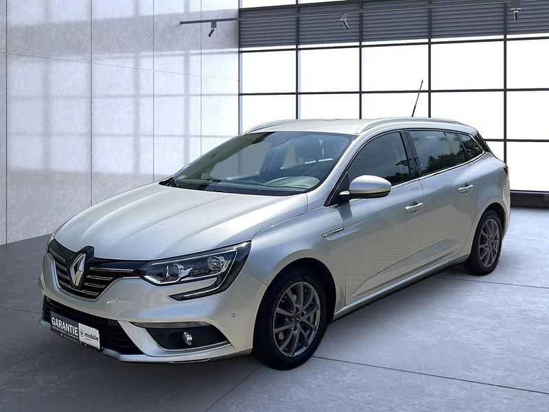 Silber Gebraucht 2017 Renault Mégane IV Intens Limousine | 10.900 € (Fairer Preis) - Bild 1/4