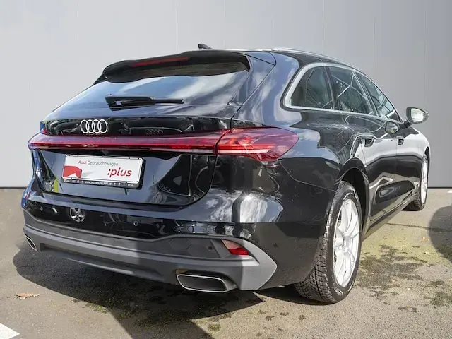 Second-hand Audi A5 204 CP (150 kW) 2025 Negru Break