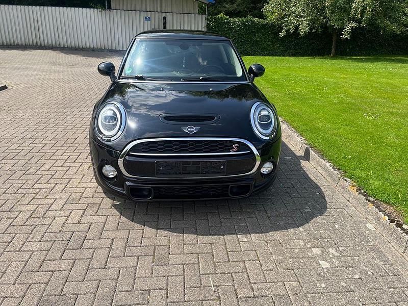 Schwarz Gebraucht 2019 Mini Cooper S Kleinwagen | 17.900 € (Fairer Preis) - Bild 1/4