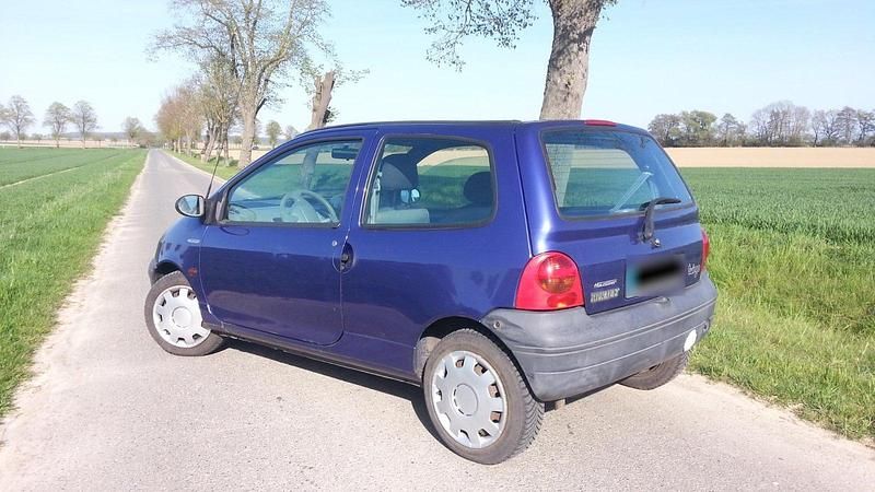 Second-hand Renault Twingo 58 CP (42 kW) 2000 Hatchback