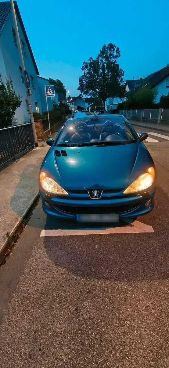 Gebraucht Peugeot 206 80 PS (58 kW) 2003 Blau Cabrio